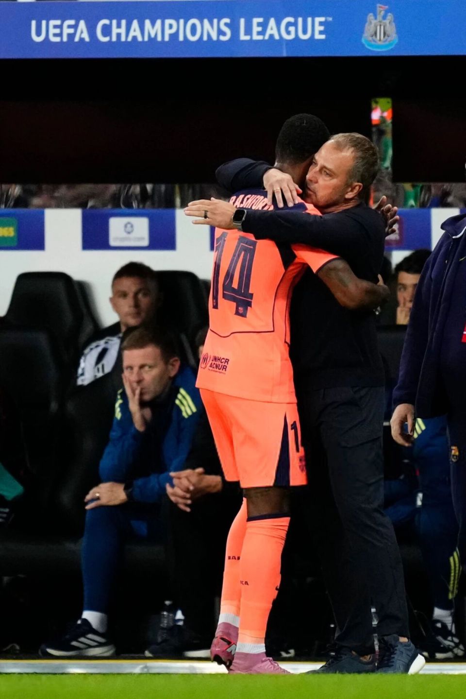 志性的跪滑, 段第