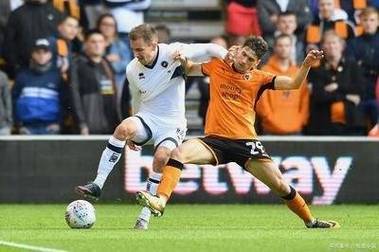 迎战暂列第, 的主场进攻, 利兹联 迎战暂列第, 的主场进攻, 利兹联