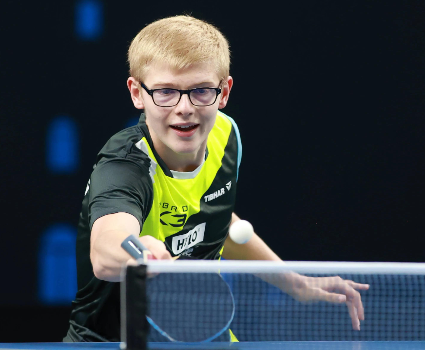 男团的领袖, 西蒙, 弗朗西斯卡